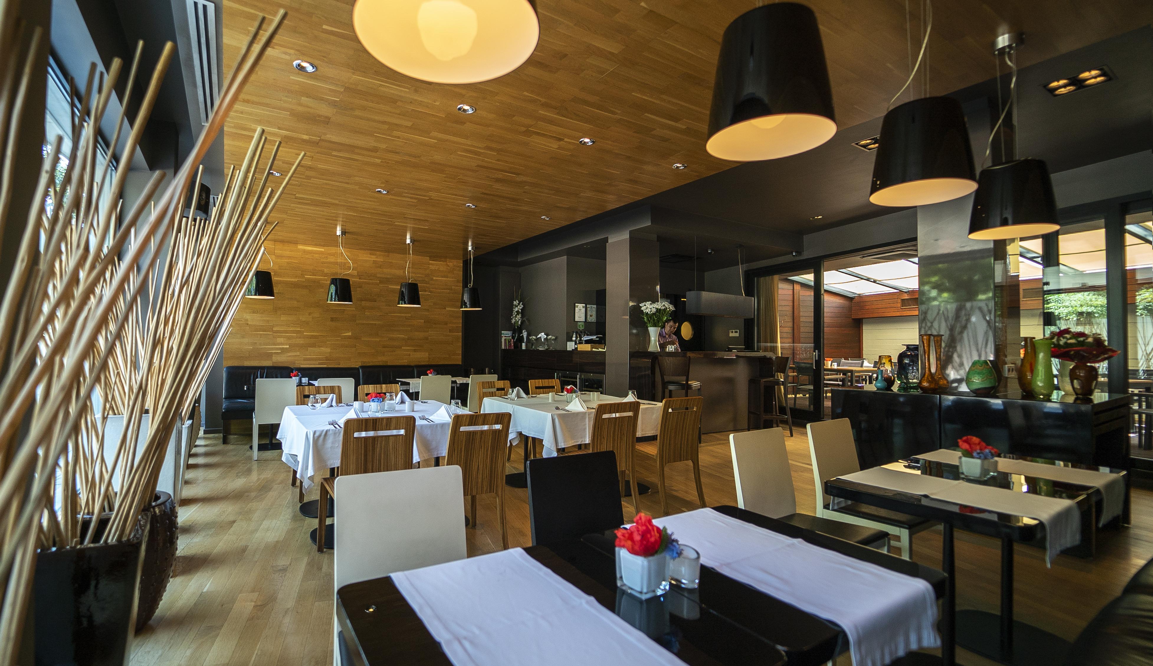 Modus Hotel Varna Exteriör bild