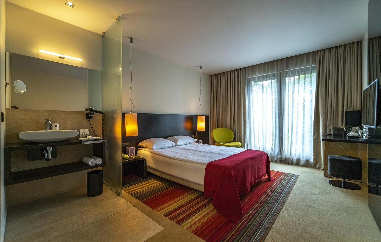 Modus Hotel Varna Exteriör bild